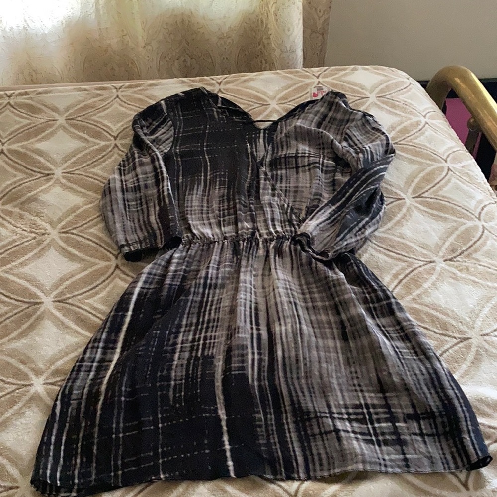Gray and black dress. Very comfy.